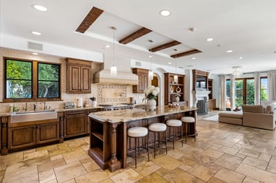 Luxury Villa Photo #24