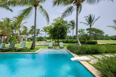 Luxury Villa Photo #3