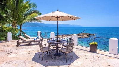 Luxury Villa Photo #5