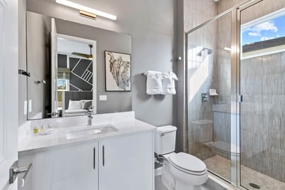 Luxury Villa Photo #32