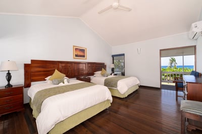 Luxury Villa Photo #24