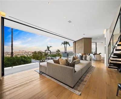 Luxury Villa Photo #28