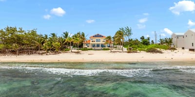 Luxury Villa Photo #2