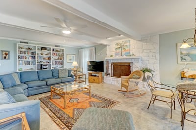 Luxury Villa Photo #22