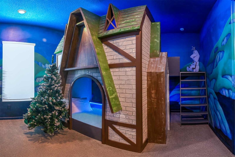 Ten Pin at Villatel Village Solterra