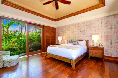Luxury Villa Photo #20