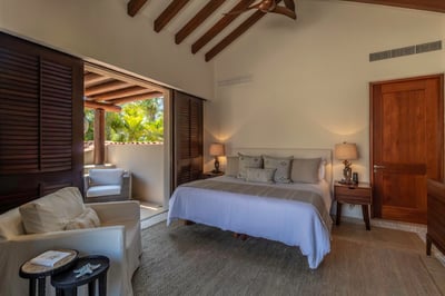 Luxury Villa Photo #51
