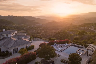 Luxury Villa Photo #3