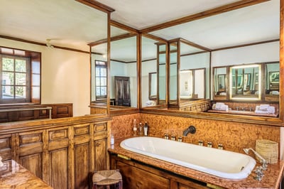 Luxury Villa Photo #24