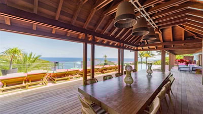 Kitchen & Dining Area