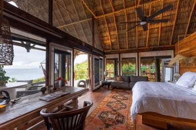 Luxury Villa Photo #20