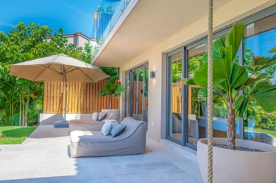 Luxury Villa Photo #11