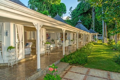 Luxury Villa Photo #13