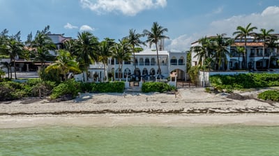 Luxury Villa Photo #7