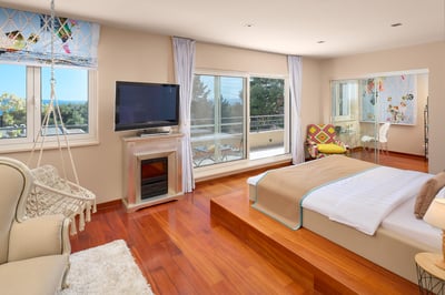 Luxury Villa Photo #23