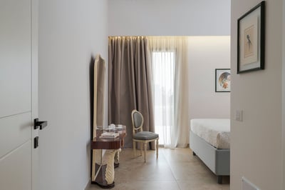 Luxury Villa Photo #58