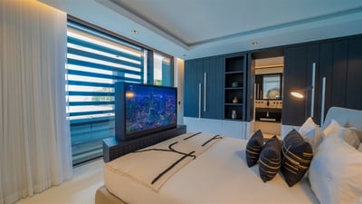 Luxury Villa Photo #51