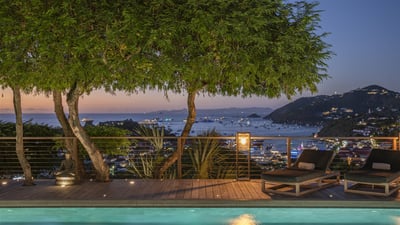 Luxury Villa Photo #8