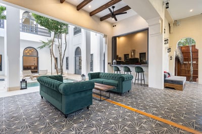 Luxury Villa Photo #11