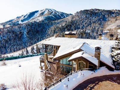 Luxury Villa Photo #6