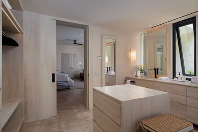 Luxury Villa Photo #60