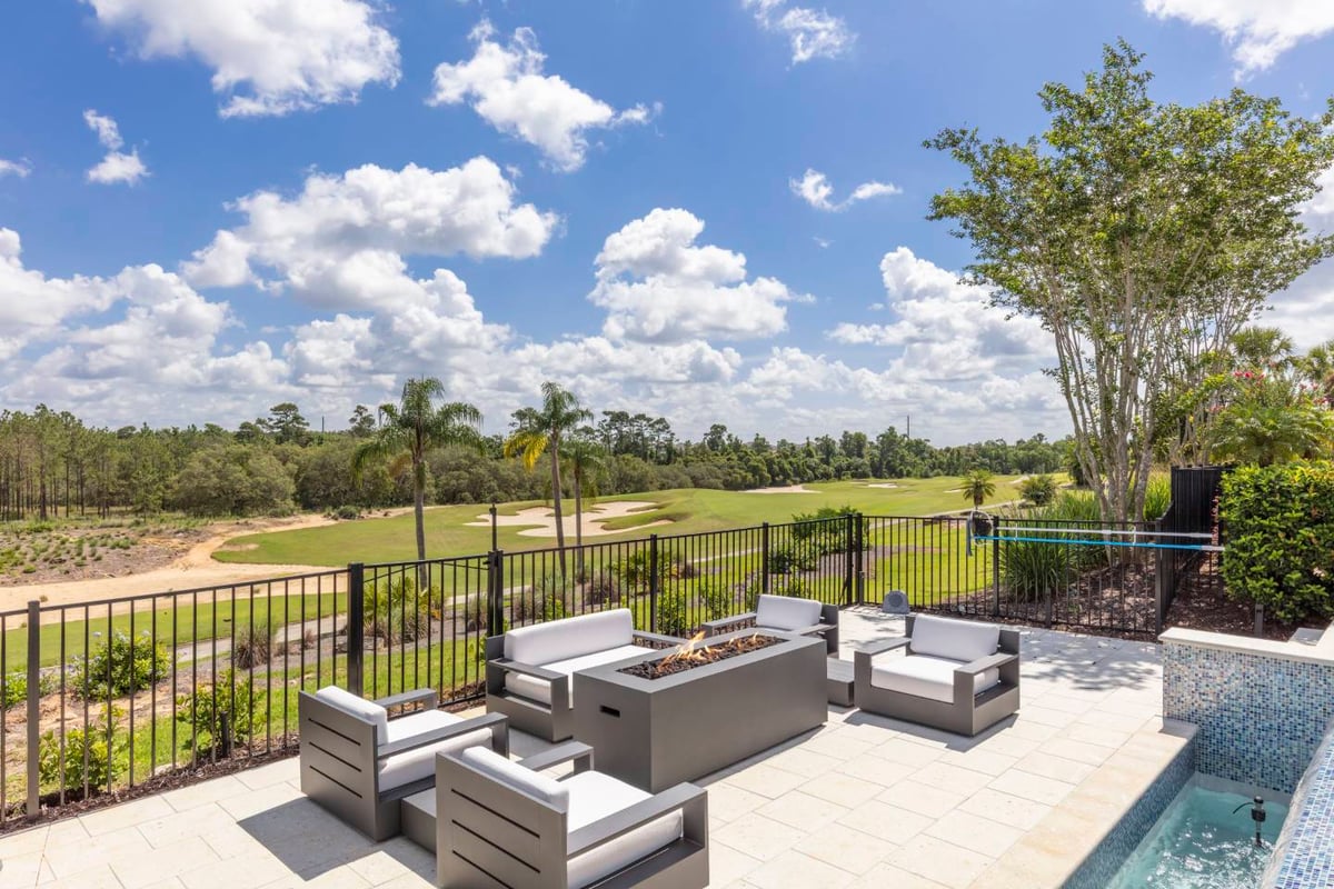 Contemporary Elegance Estate