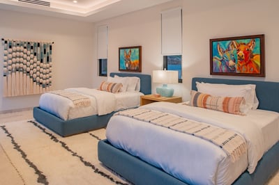 Luxury Villa Photo #29