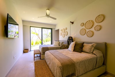Luxury Villa Photo #39