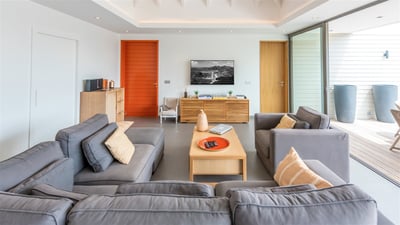 Luxury Villa Photo #14