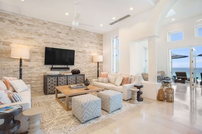 Luxury Villa Photo #9