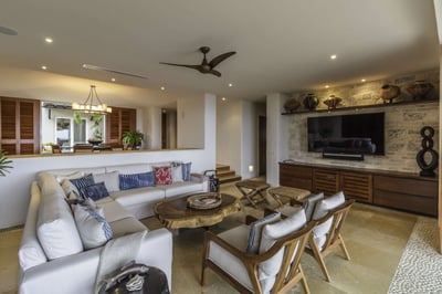 Luxury Villa Photo #28