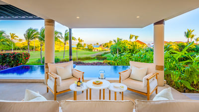 Luxury Villa Photo #2