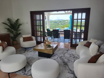 Luxury Villa Photo #18