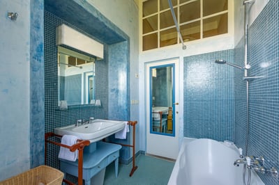 Luxury Villa Photo #30