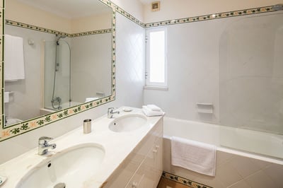 Luxury Villa Photo #19