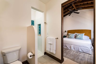 Luxury Villa Photo #24