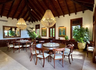 Luxury Villa Photo #21
