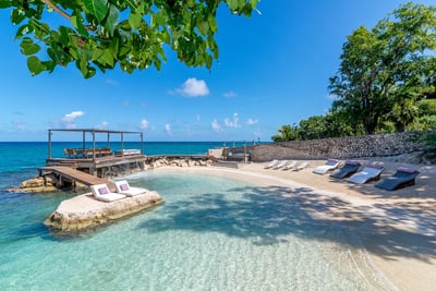 Luxury Villa Photo #4