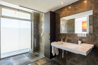 Luxury Villa Photo #33