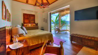 Luxury Villa Photo #32