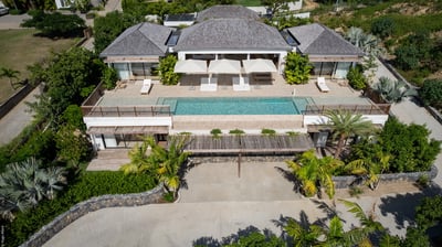 Luxury Villa Photo #2