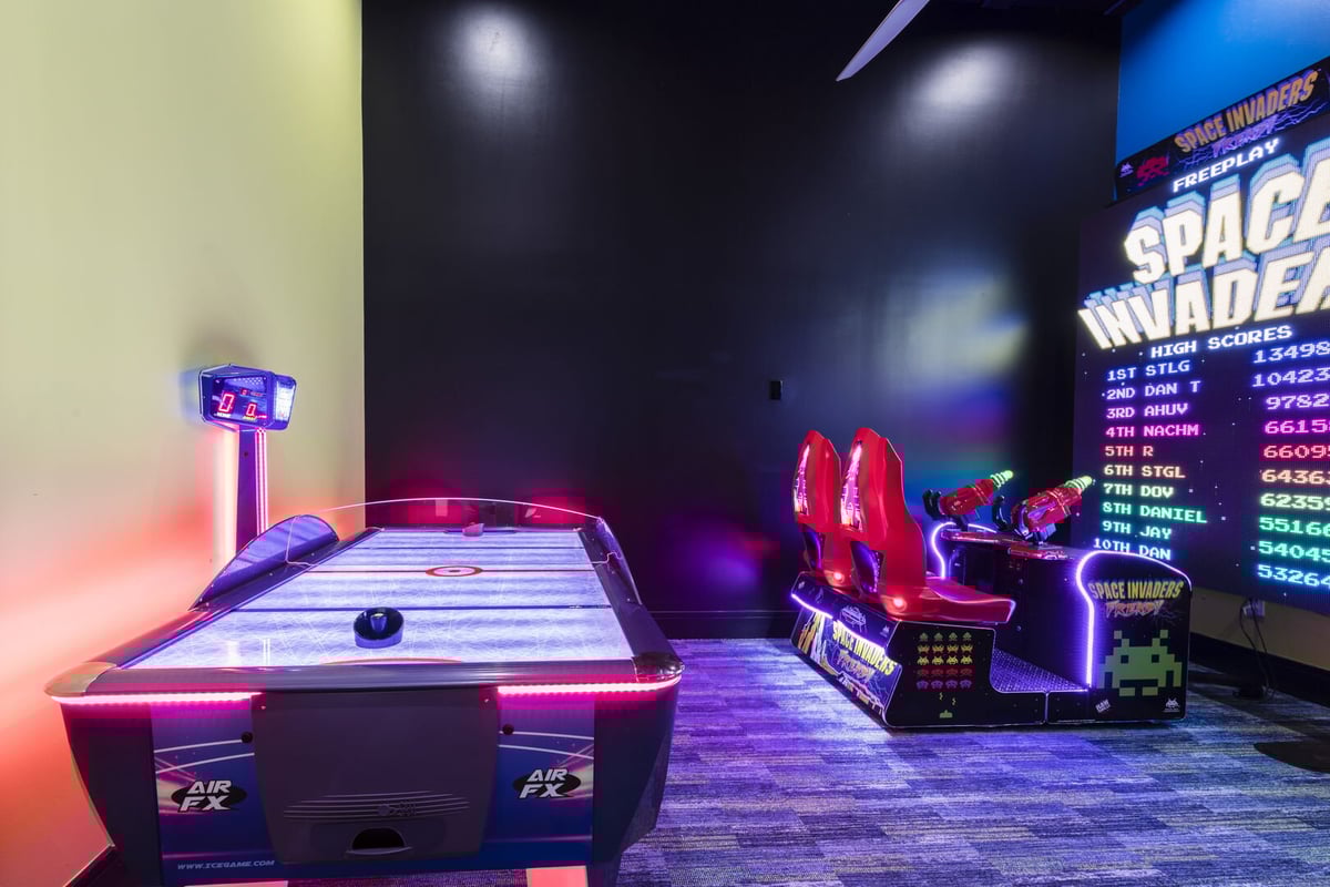 Unforgettable Utopia