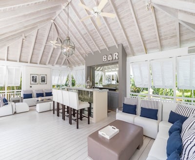 Luxury Villa Photo #7