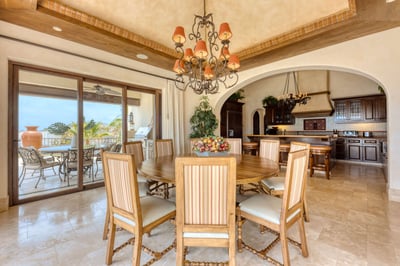 Luxury Villa Photo #33