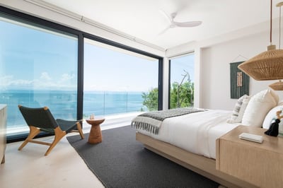 Luxury Villa Photo #38