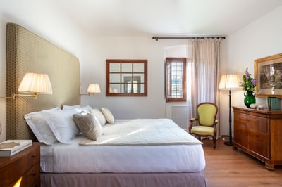 Luxury Villa Photo #12