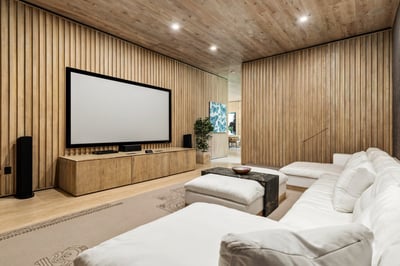 Luxury Villa Photo #26
