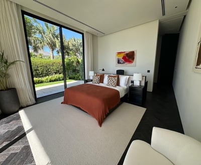 Luxury Villa Photo #40