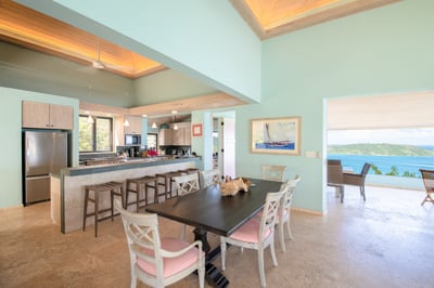 Luxury Villa Photo #11