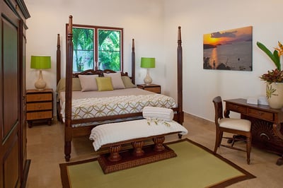 Luxury Villa Photo #24